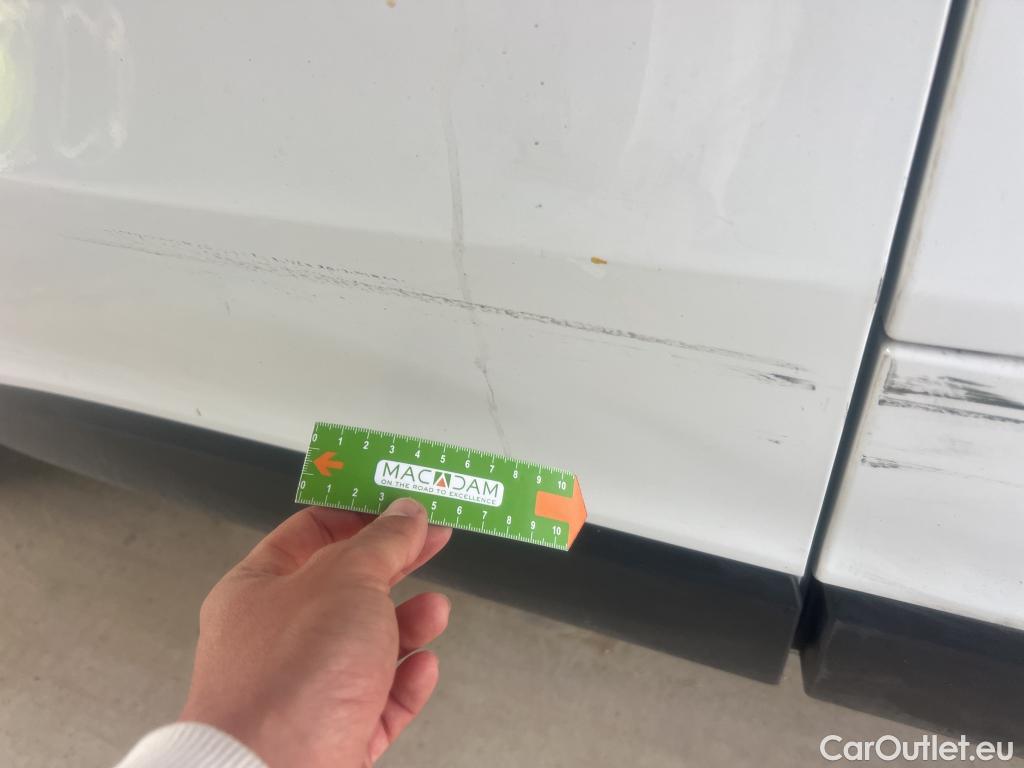  Renault  Trafic RENAULT  / 2021 / 4P / combi Mixto N1 5/6 Largo Energy Blue dCi 110kW #9