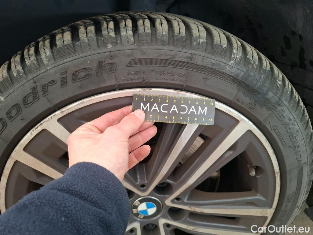  Bmw  Serie 1 BMW Série 1 5p Berline 116d BVA8 Business Design #76