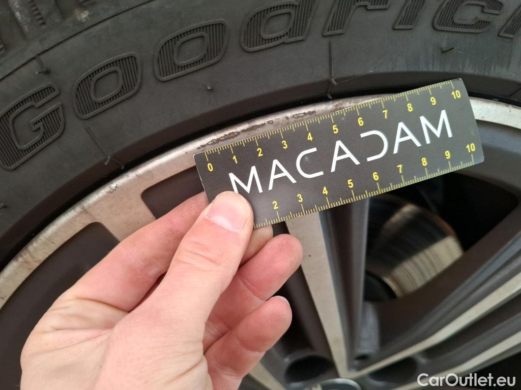  Bmw  Serie 1 BMW Série 1 5p Berline 116d BVA8 Business Design #72