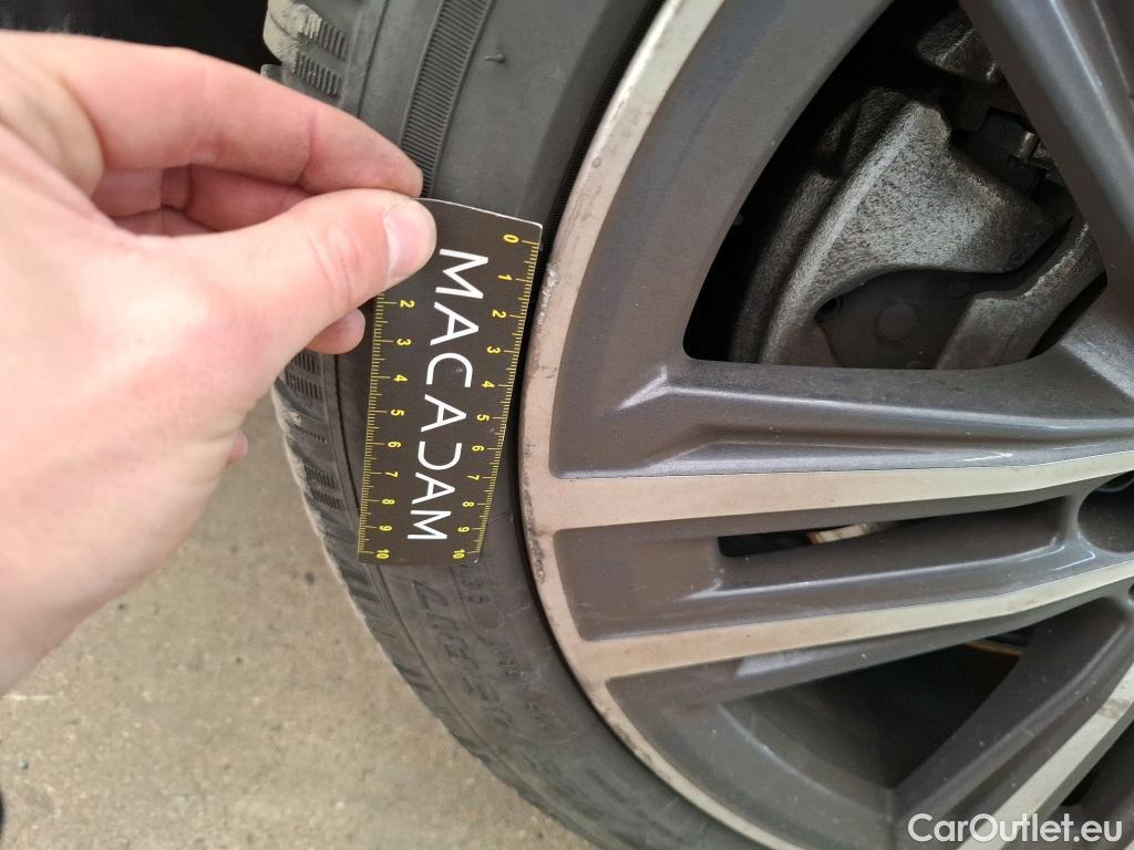  Bmw  Serie 1 BMW Série 1 5p Berline 116d BVA8 Business Design #73