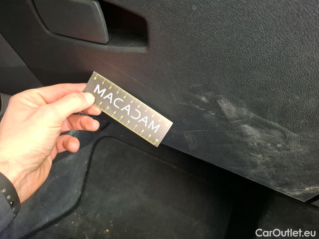  Bmw  Serie 1 BMW Série 1 5p Berline 116d BVA8 Business Design #53