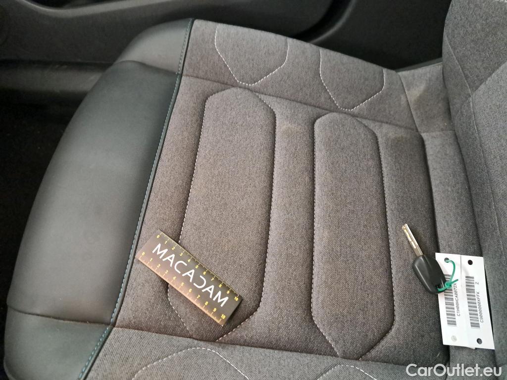  Citroen  C4 CITROEN  X / 2022 / 4P / Berline PureTech 130 S&S EAT8 Feel Pack #9