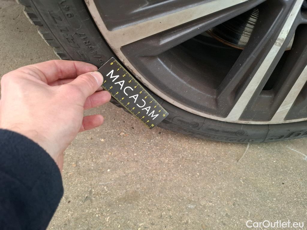  Bmw  Serie 1 BMW Série 1 5p Berline 116d BVA8 Business Design #75