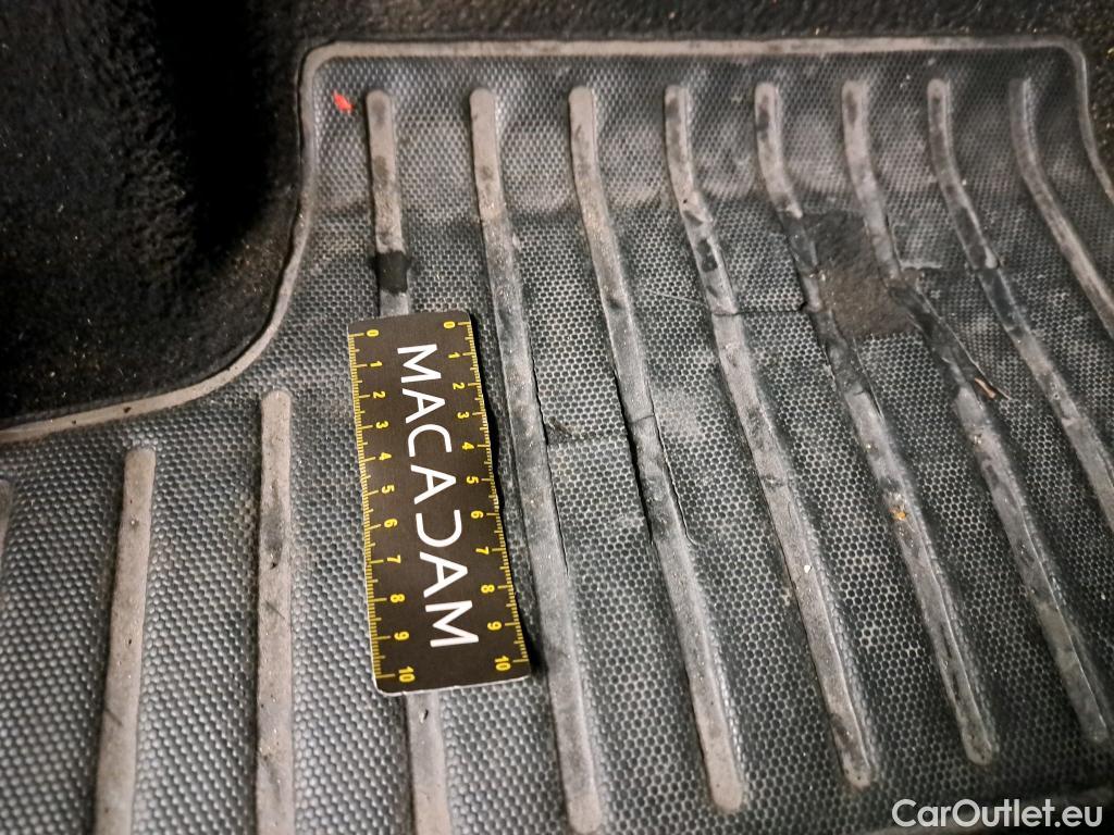  Peugeot  2008  Allure Business 1.5 HDi 100CV BVM6 E6d #20