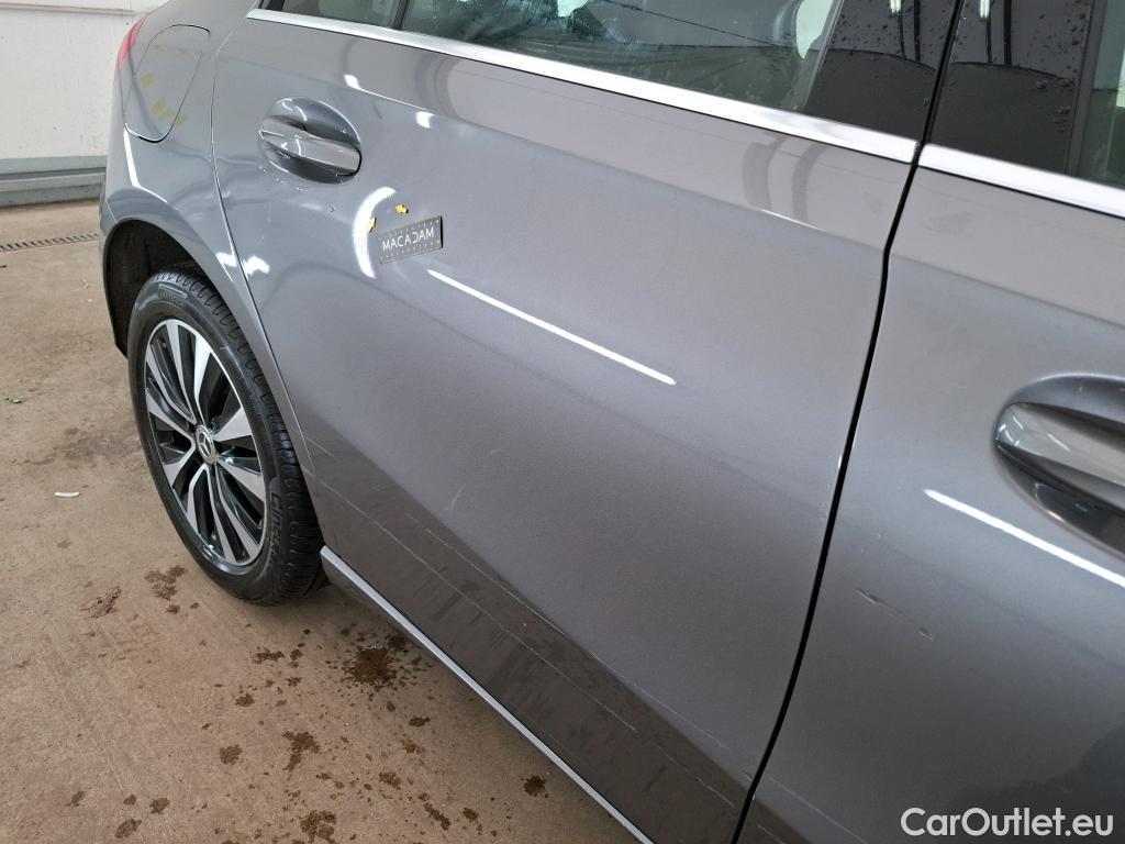  Mercedes  A-Klasse MERCEDES-BENZ Classe A Compact 2018 5P Berline A 250 e Business Line 8GDCT #16