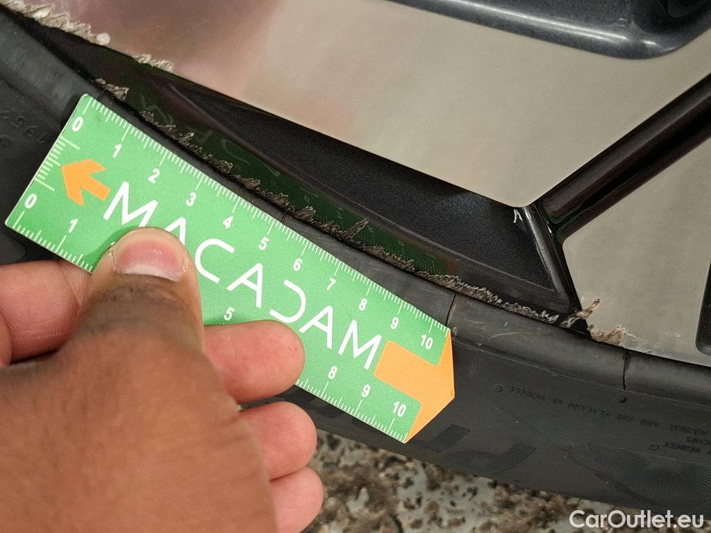  Hyundai  Tucson HYUNDAI  / 2020 / 5P / SUV 1.6 PHEV 265 HTRAC BUSINESS 4WD AUTO #9