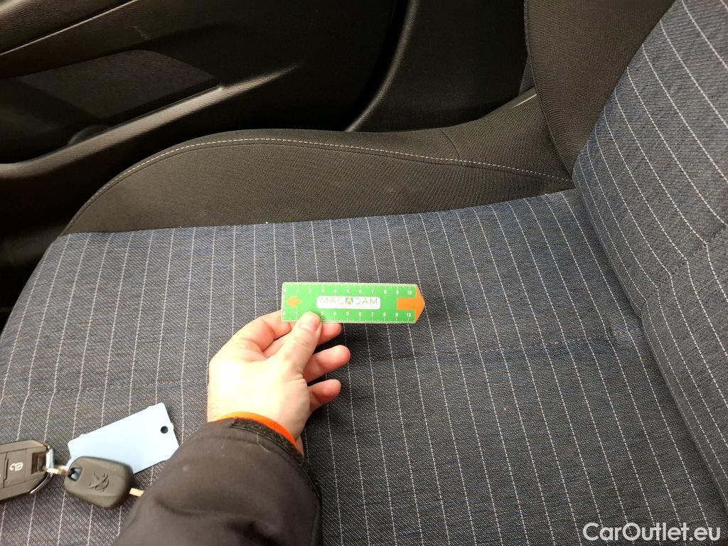  Peugeot  208  Premium 1.5 HDi 100CV BVM6 E6d #14