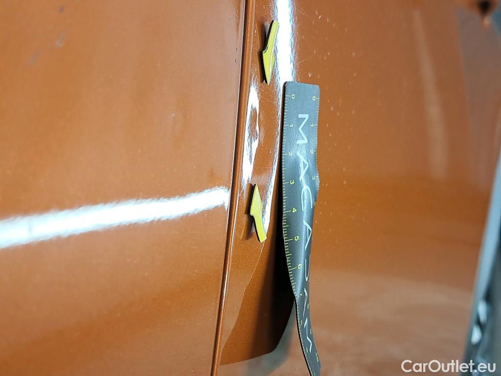  Peugeot  2008  Allure Business 1.5 HDi 100CV BVM6 E6d #24