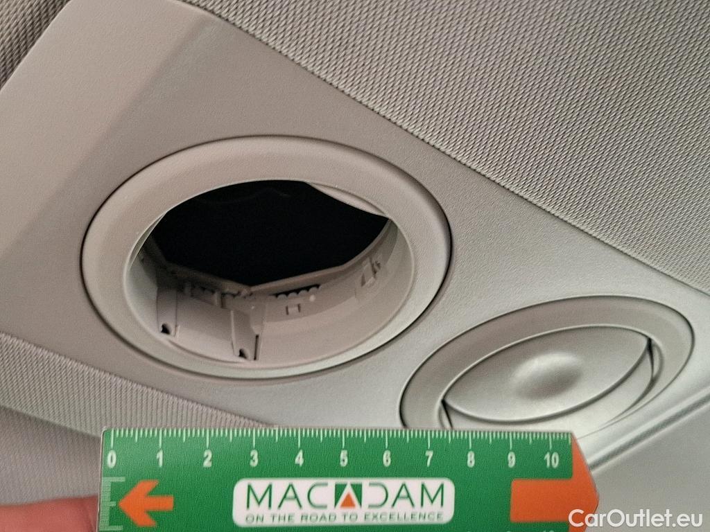  Peugeot  Expert PEUGEOT  / 2016 / 4P / Combi BlueHDi 150 S&S Long #31