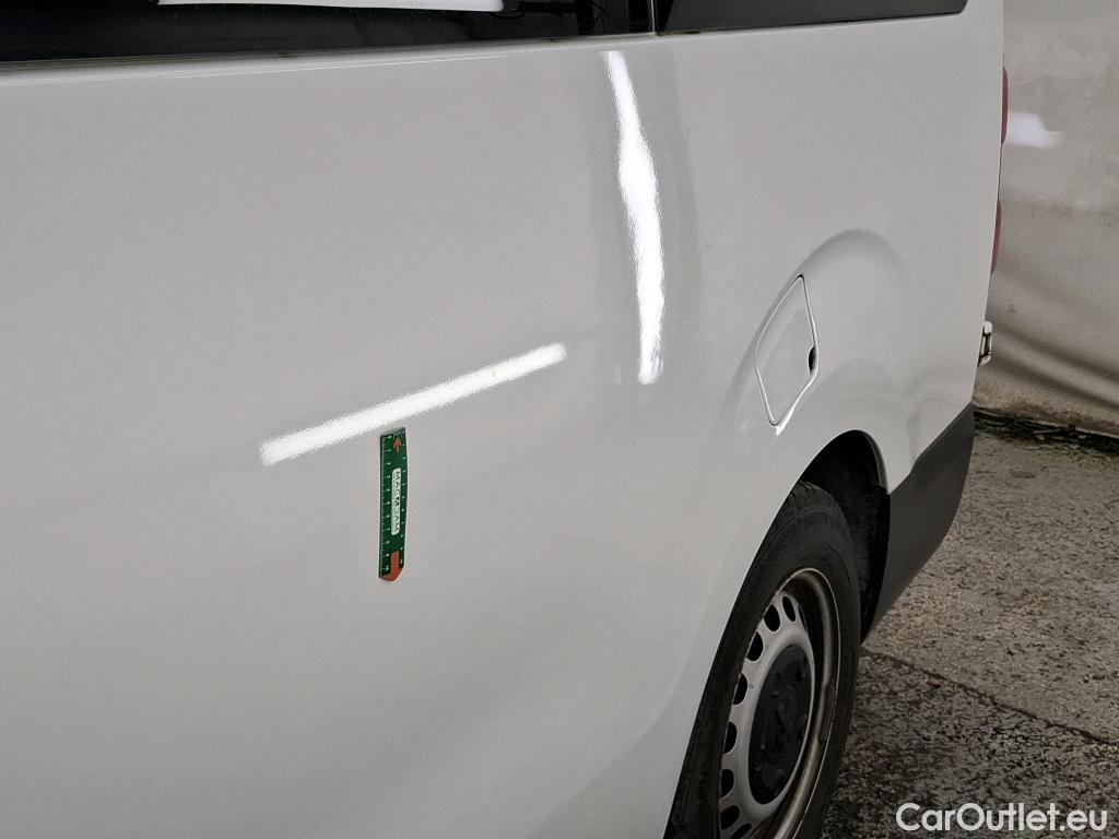  Peugeot  Expert PEUGEOT  / 2016 / 4P / Combi BlueHDi 150 S&S Long #4