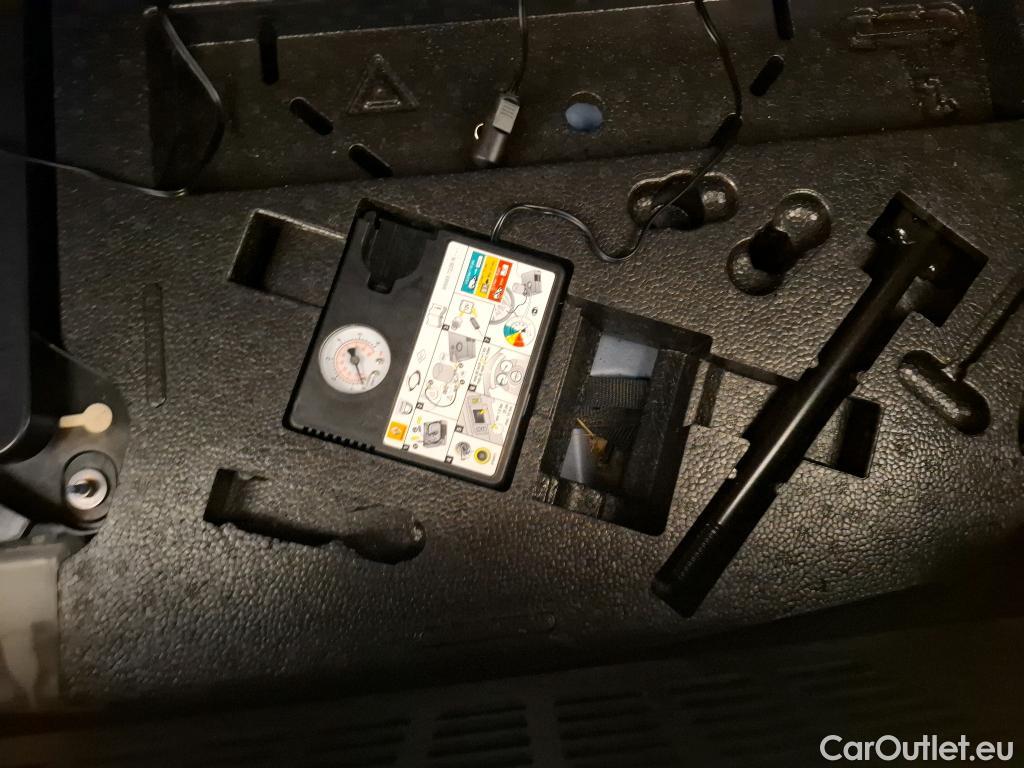  Renault  Clio  V Business 1.6 E-TECH Hybrid 140CV BVA6 E6d #18