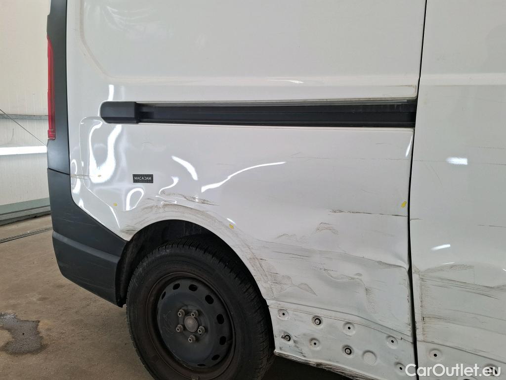  Renault  Trafic  III Fourgon L2H1 3T Confort 2.0 dCi 130CV BVM6 E6d #24