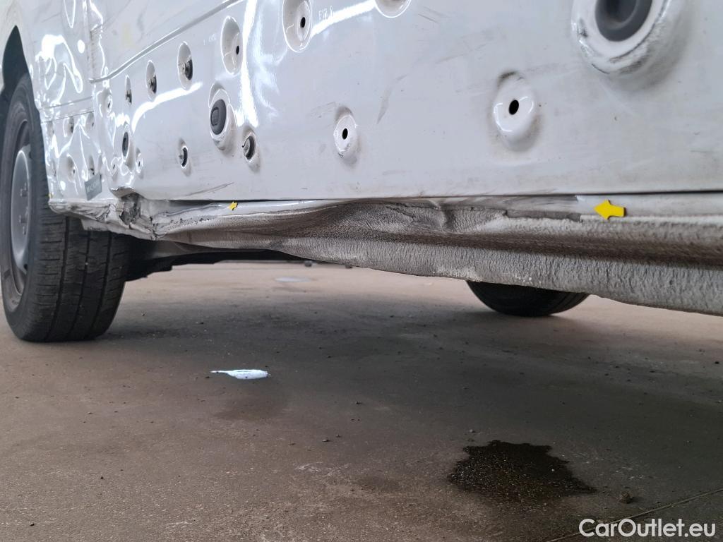  Renault  Trafic  III Fourgon L2H1 3T Confort 2.0 dCi 130CV BVM6 E6d #8