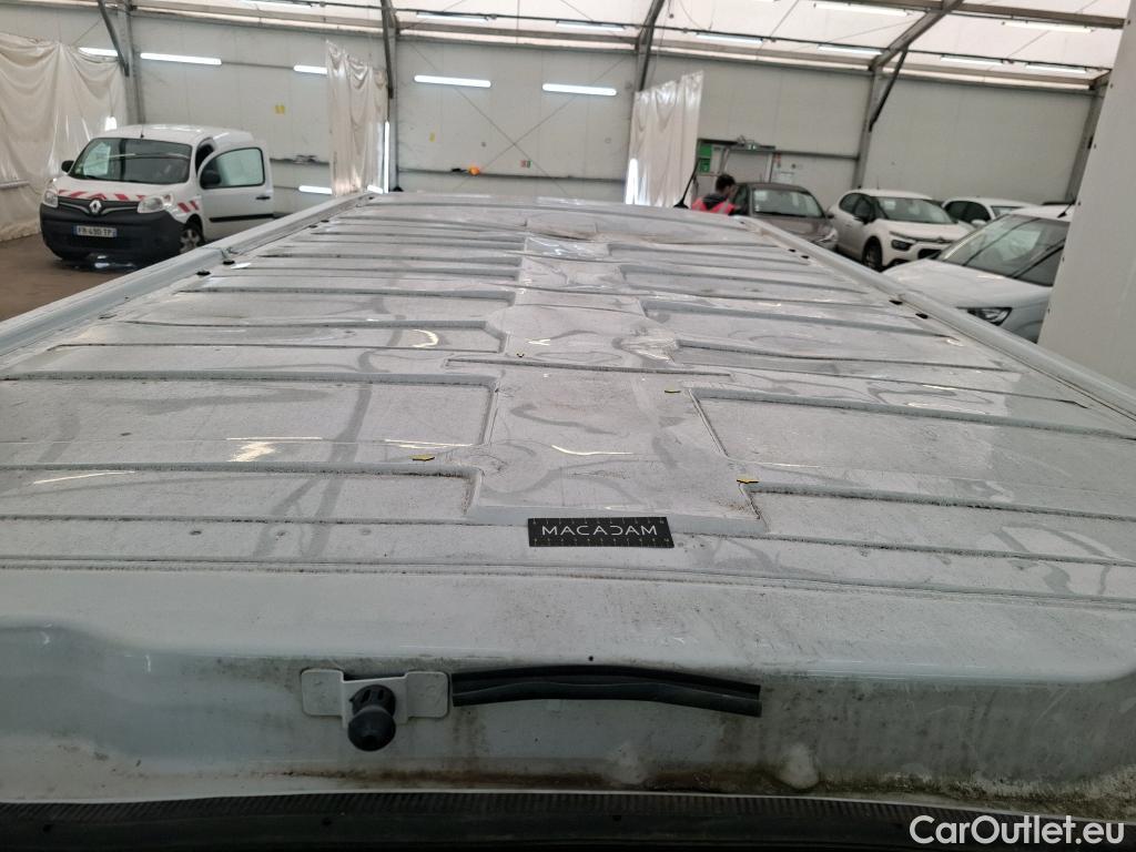  Renault  Trafic  III Fourgon L2H1 3T Confort 2.0 dCi 130CV BVM6 E6d #25
