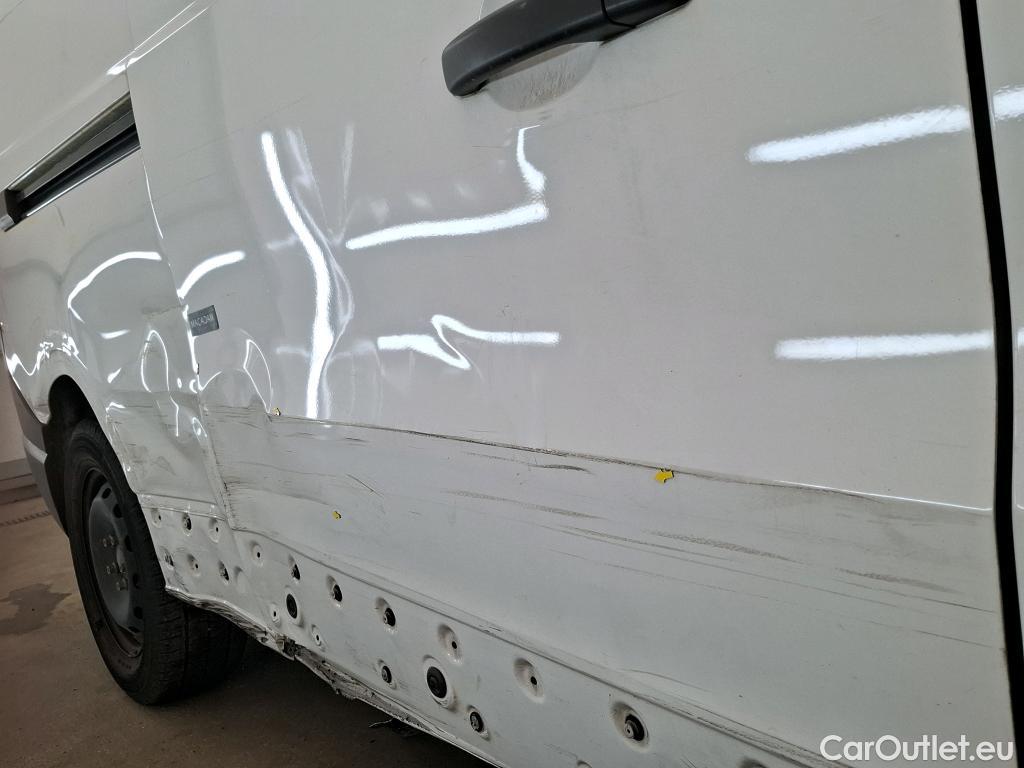  Renault  Trafic  III Fourgon L2H1 3T Confort 2.0 dCi 130CV BVM6 E6d #67