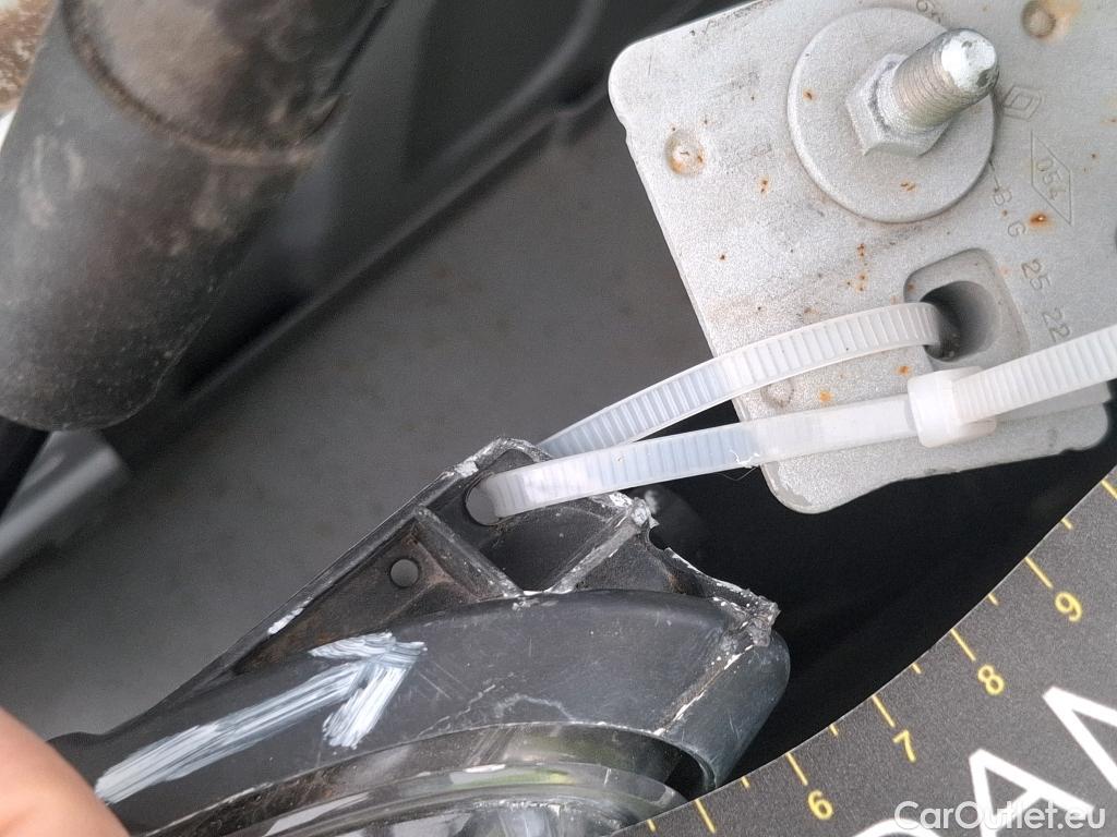  Renault  Trafic  III Fourgon L2H1 3T Confort 2.0 dCi 130CV BVM6 E6d #95