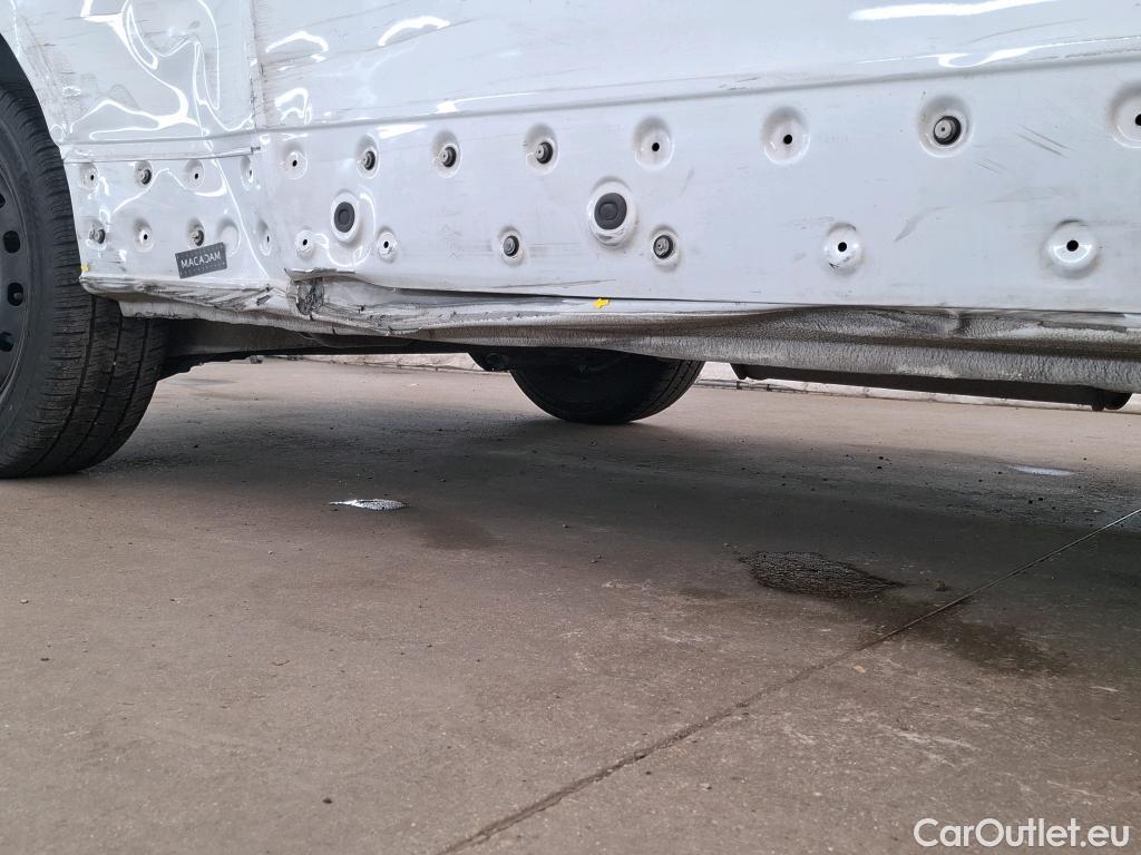  Renault  Trafic  III Fourgon L2H1 3T Confort 2.0 dCi 130CV BVM6 E6d #9