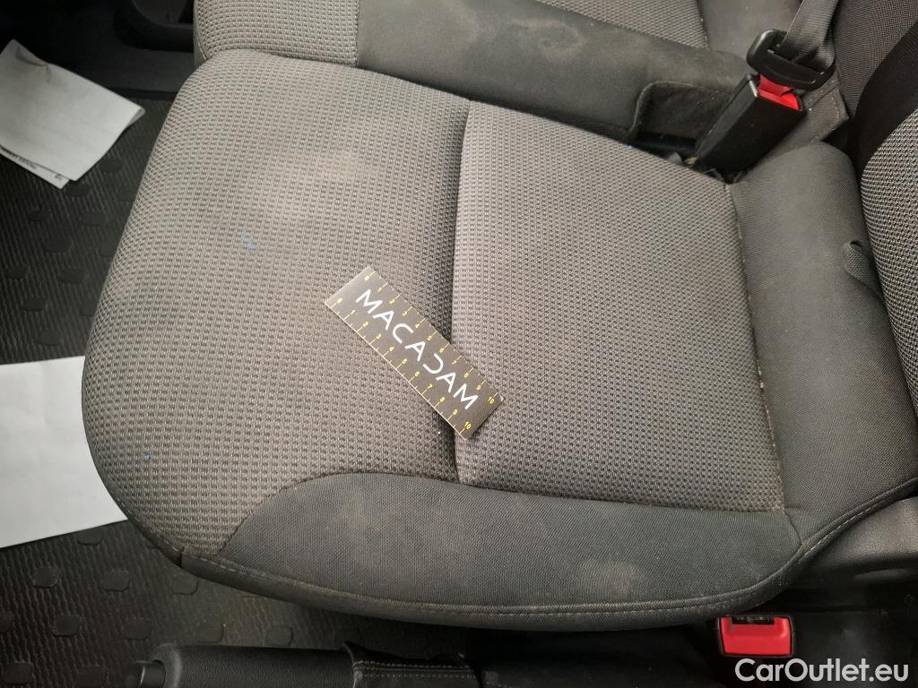  Renault  Trafic  III Fourgon L2H1 3T Confort 2.0 dCi 130CV BVM6 E6d #152