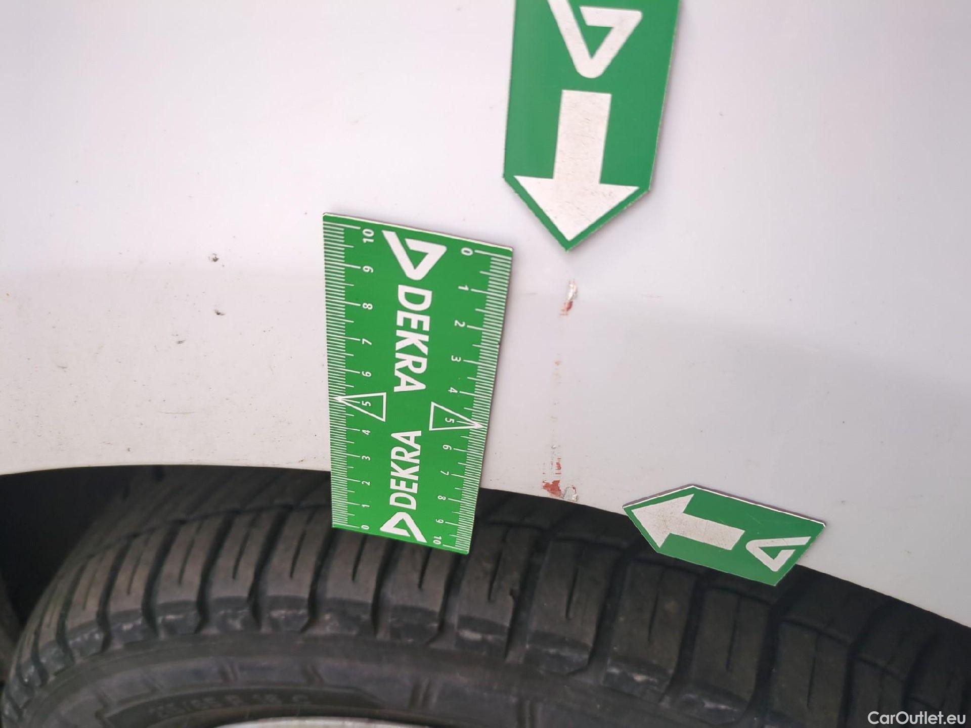  Renault  Trafic RENAULT  / 2019 / 4P / Fourgon tole FG GCF L2H2 1200 Energy dCi 145 E6 #44