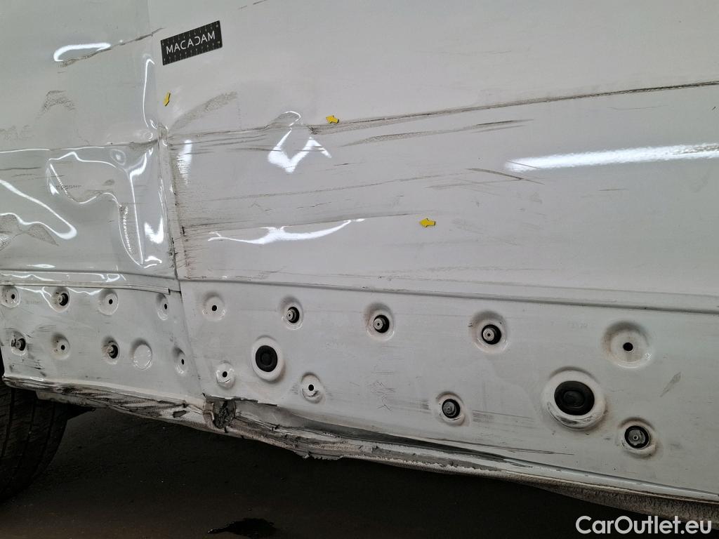  Renault  Trafic  III Fourgon L2H1 3T Confort 2.0 dCi 130CV BVM6 E6d #69