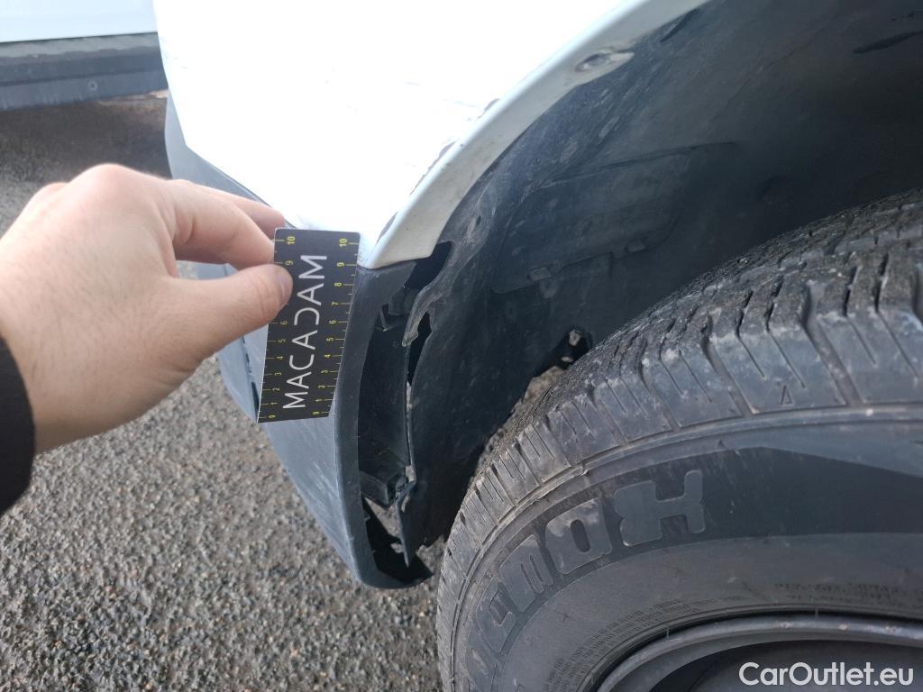  Renault  Trafic  III Fourgon L2H1 3T Confort 2.0 dCi 130CV BVM6 E6d #131