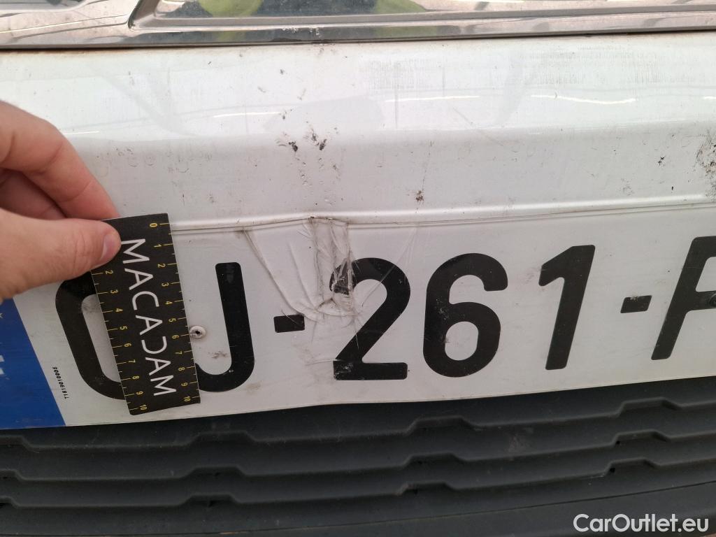  Renault  Trafic  III Fourgon L2H1 3T Confort 2.0 dCi 130CV BVM6 E6d #148