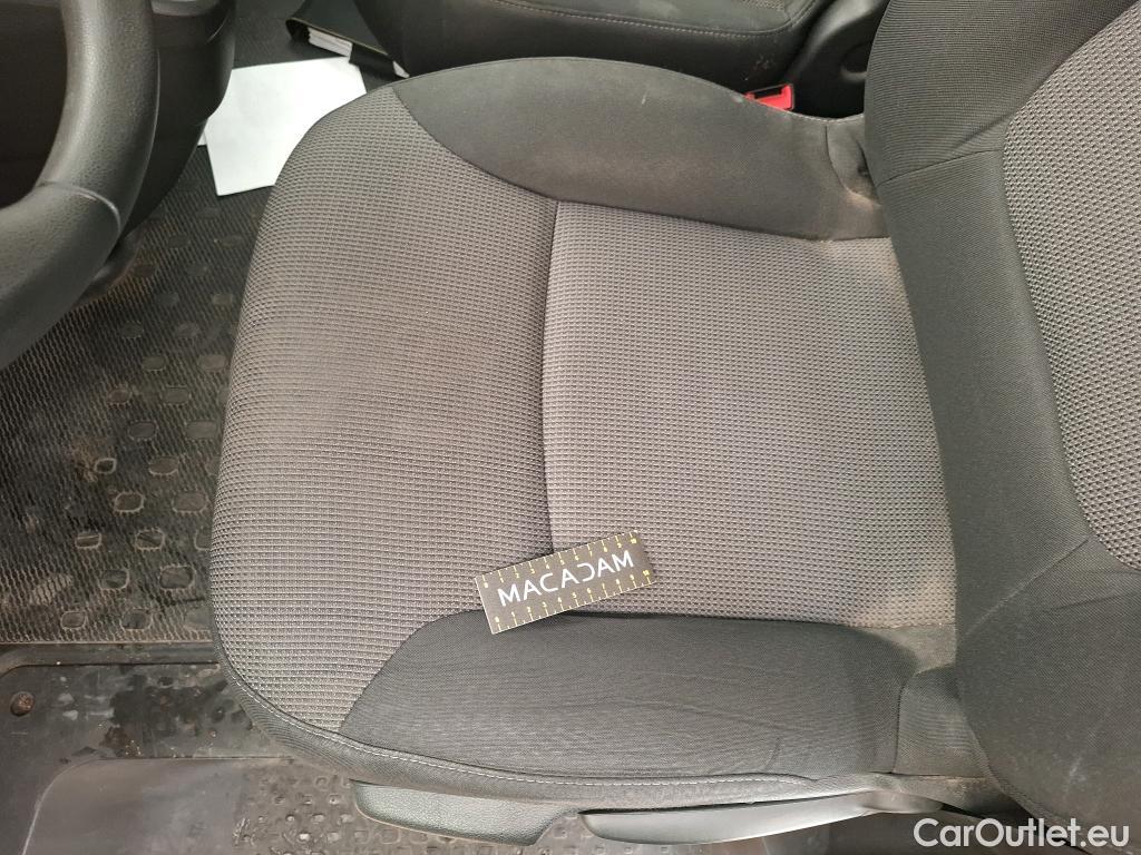  Renault  Trafic  III Fourgon L2H1 3T Confort 2.0 dCi 130CV BVM6 E6d #150