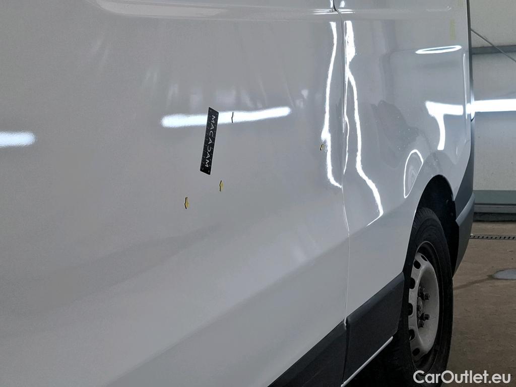  Renault  Trafic  III Fourgon L2H1 3T Confort 2.0 dCi 130CV BVM6 E6d #74