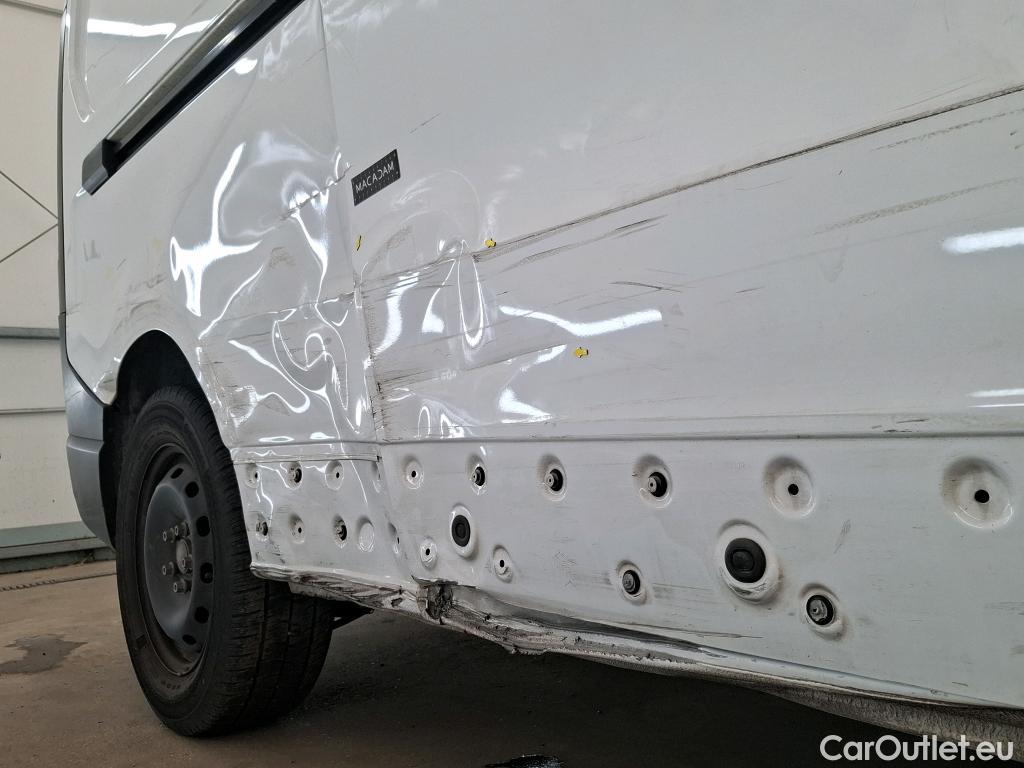  Renault  Trafic  III Fourgon L2H1 3T Confort 2.0 dCi 130CV BVM6 E6d #66