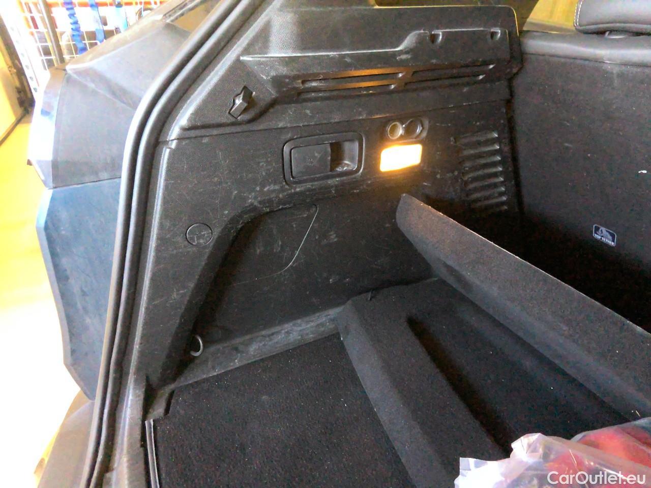  Peugeot  3008  PHEV 225 GT Aut #2