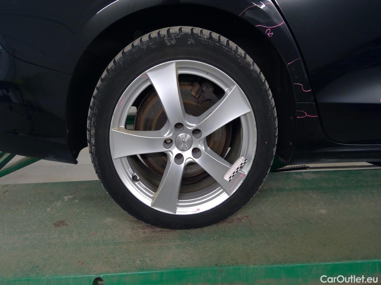  Volvo  V60  T6 TE AWD Momentum Ed.Aut. #12