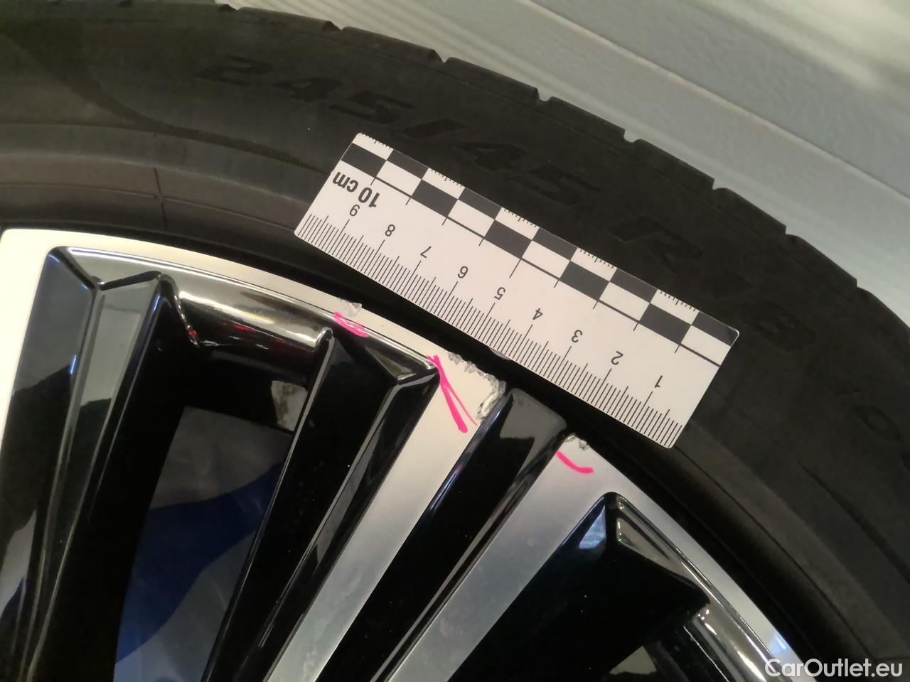  Volvo  V90  T6 350 Insc.Exp. AWD Aut #1