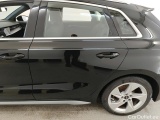  Audi  A3 Audi  Sportback 35 TFSI S tronic S edition 5d #8
