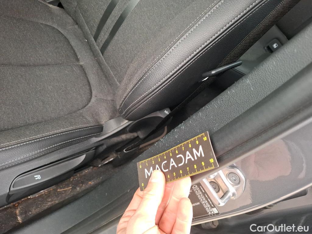  Bmw  Serie 1 Série 1 Berline 120 i Edition Sport 2.0 180CV BVA7 E6d #33