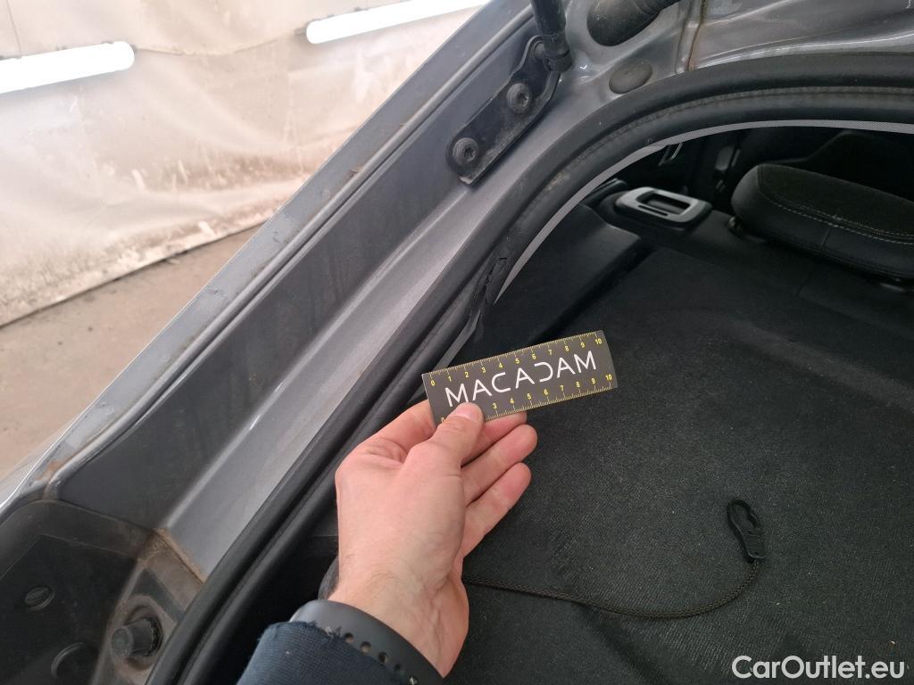  Bmw  Serie 1 Série 1 Berline 120 i Edition Sport 2.0 180CV BVA7 E6d #17