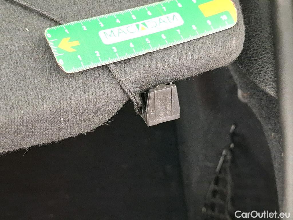  Bmw  X2 Série  sDrive 18i Lounge 1.5 135CV BVA7 E6d #19