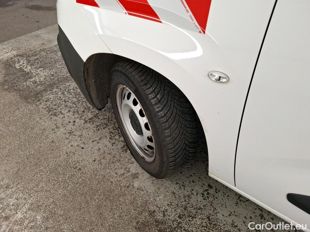  Citroen  Berlingo  Fourgon Club M 1000 1.2 PureTech 130CV BVA8 E6d #14