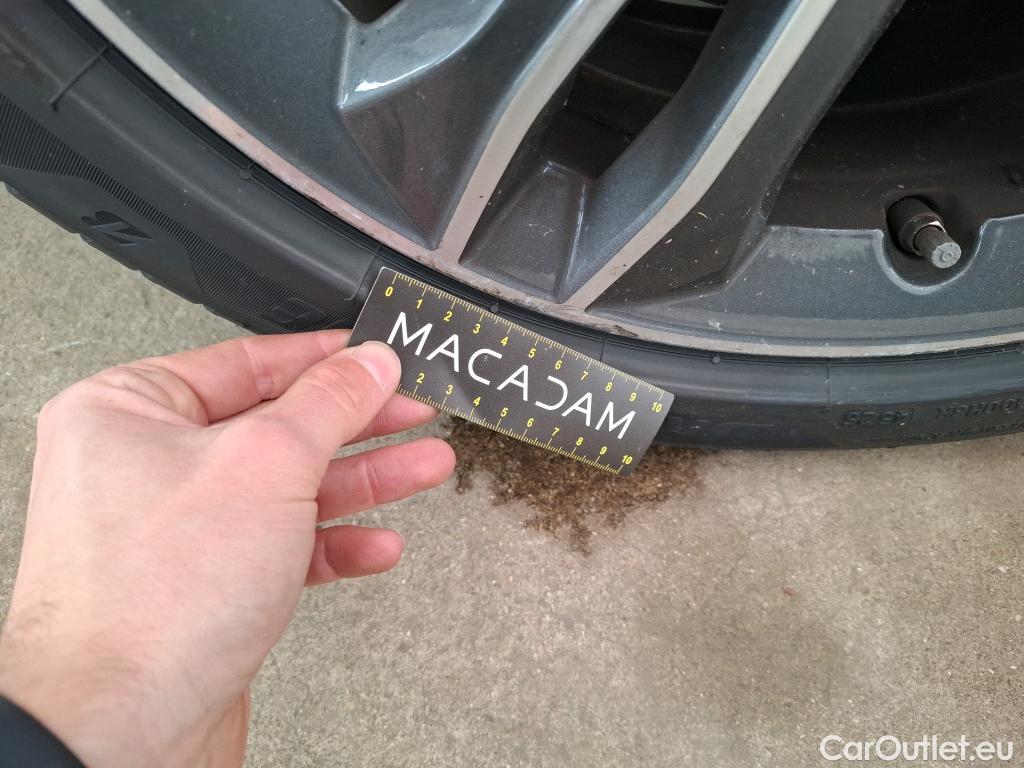  Bmw  Serie 1 Série 1 Berline 120 i Edition Sport 2.0 180CV BVA7 E6d #82