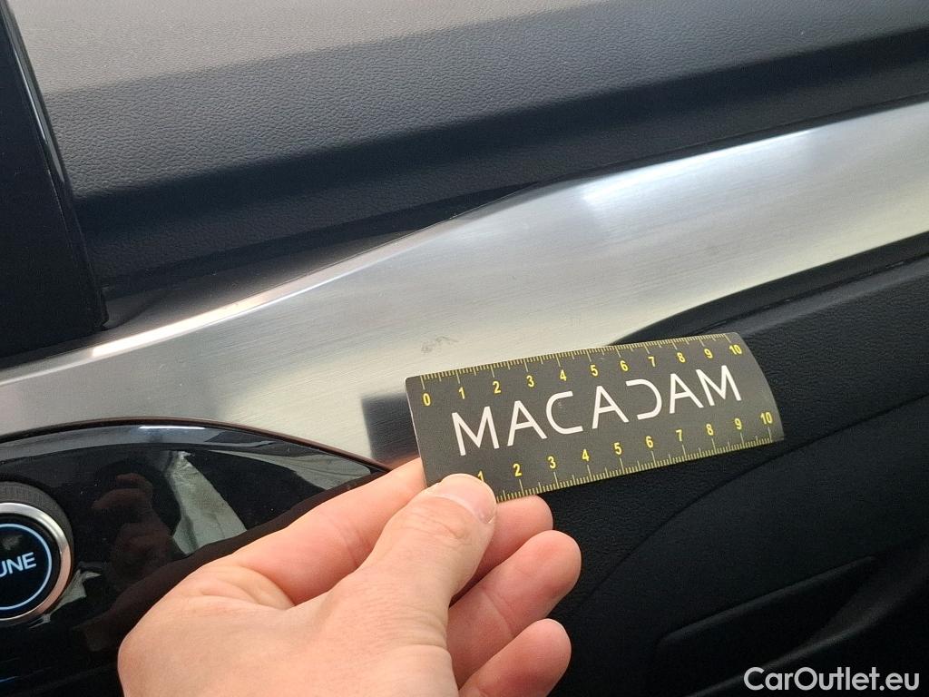  Ford  Kuga FORD  / 2019 / 5P / SUV 2.5 190 hybrid Flexifuel Pshift Titanium #91