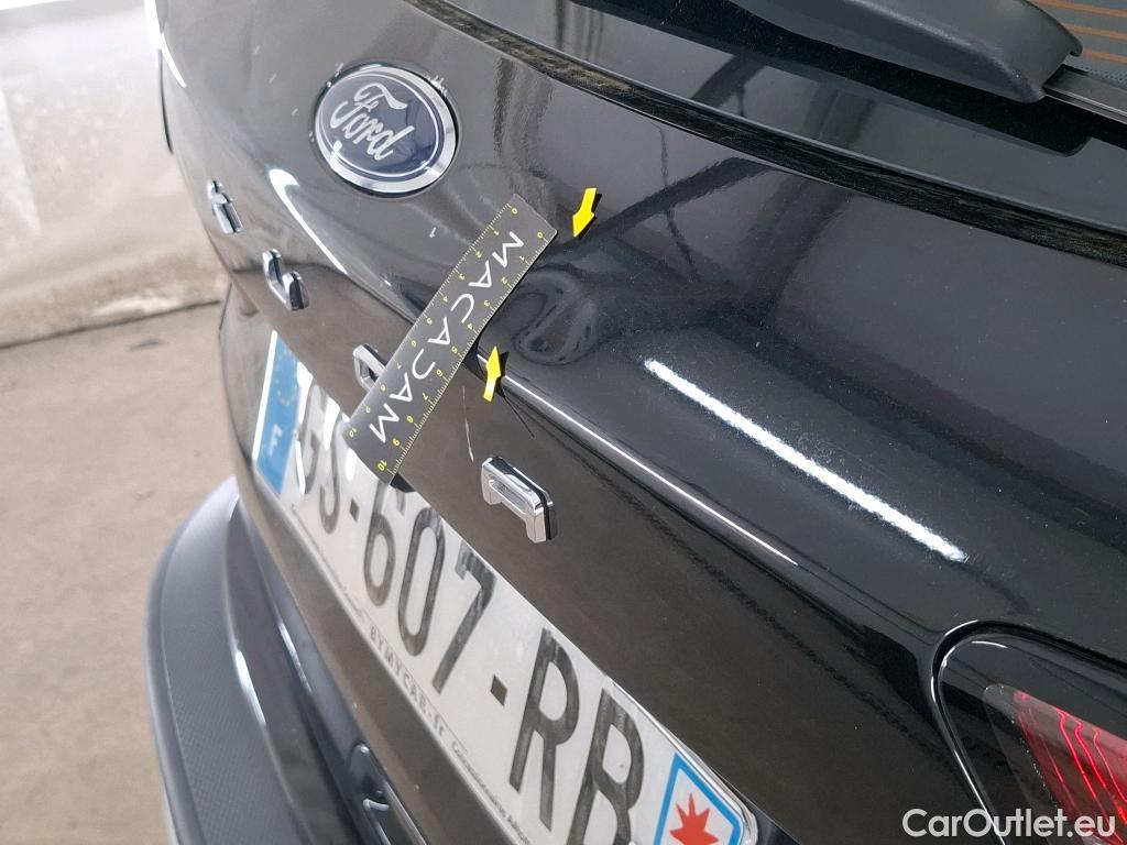  Ford  Kuga FORD  / 2019 / 5P / SUV 2.5 190 hybrid Flexifuel Pshift Titanium #27