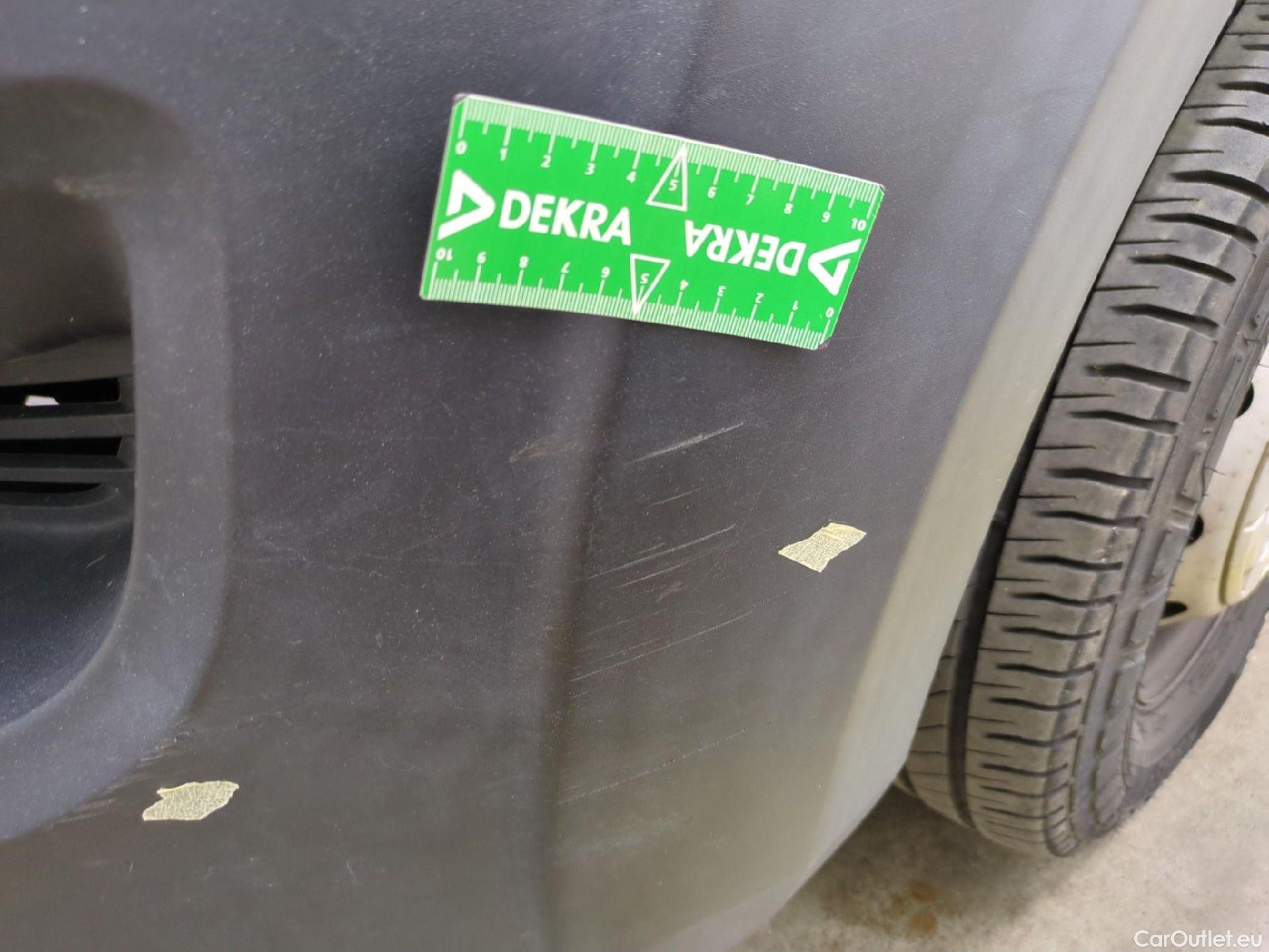  Fiat  Ducato FIAT  / 2014 / 4P / Fourgon tôlé 3.0 M H2 2.3 Multijet 120 Pack Pro Nav #40