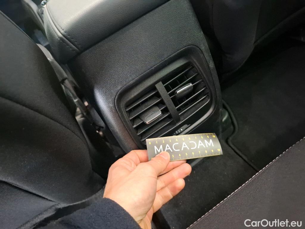  Ford  Kuga FORD  / 2019 / 5P / SUV 2.5 190 hybrid Flexifuel Pshift Titanium #45