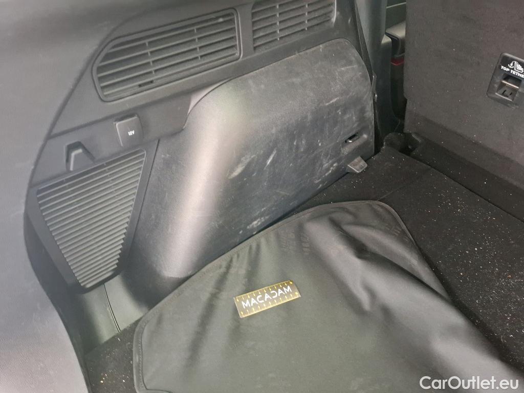  Ford  Kuga FORD  / 2019 / 5P / SUV 2.5 190 hybrid Flexifuel Pshift Titanium #81