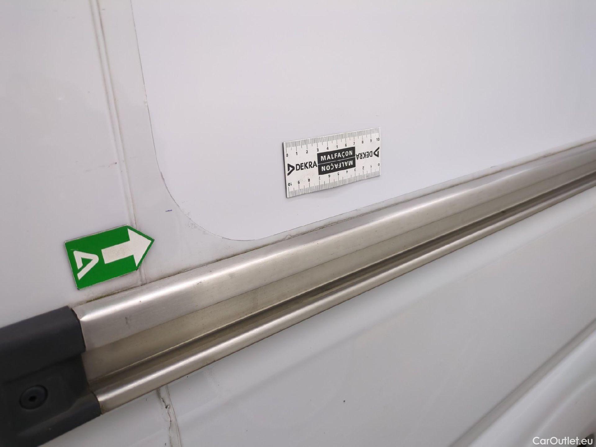  Fiat  Ducato FIAT  / 2014 / 4P / Fourgon tôlé 3.0 M H2 2.3 Multijet 120 Pack Pro Nav #21