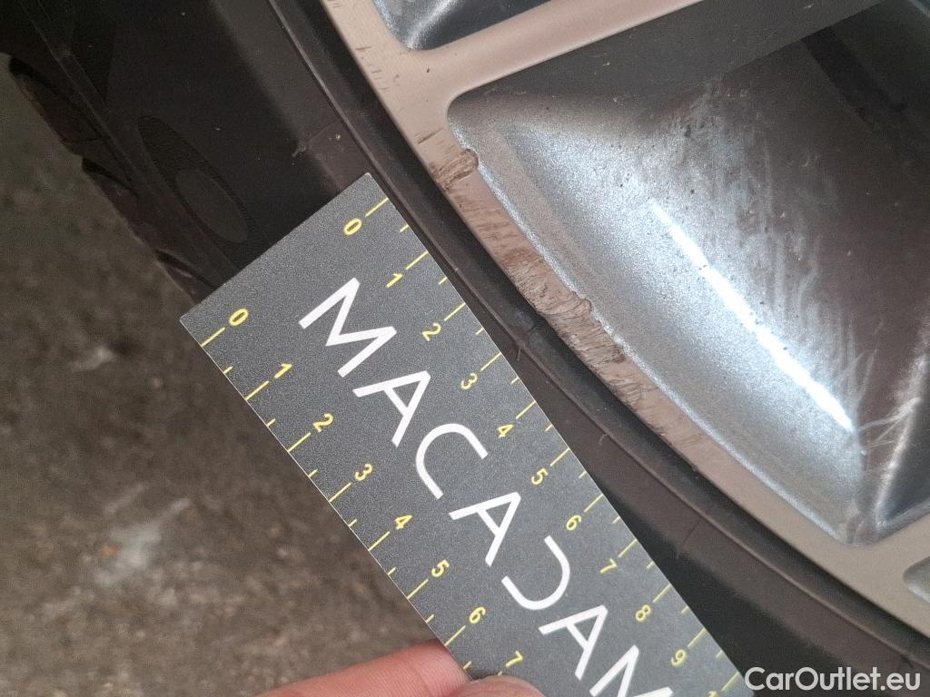  Mercedes  A-Klasse MERCEDES-BENZ Classe A Berline / 2018 / 4P / Berline A 250 e AMG Line 8G-DCT #14