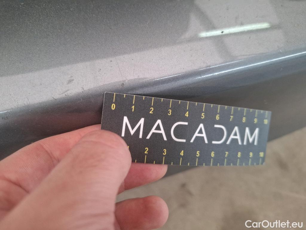  Mercedes  A-Klasse MERCEDES-BENZ Classe A Berline / 2018 / 4P / Berline A 250 e AMG Line 8G-DCT #45