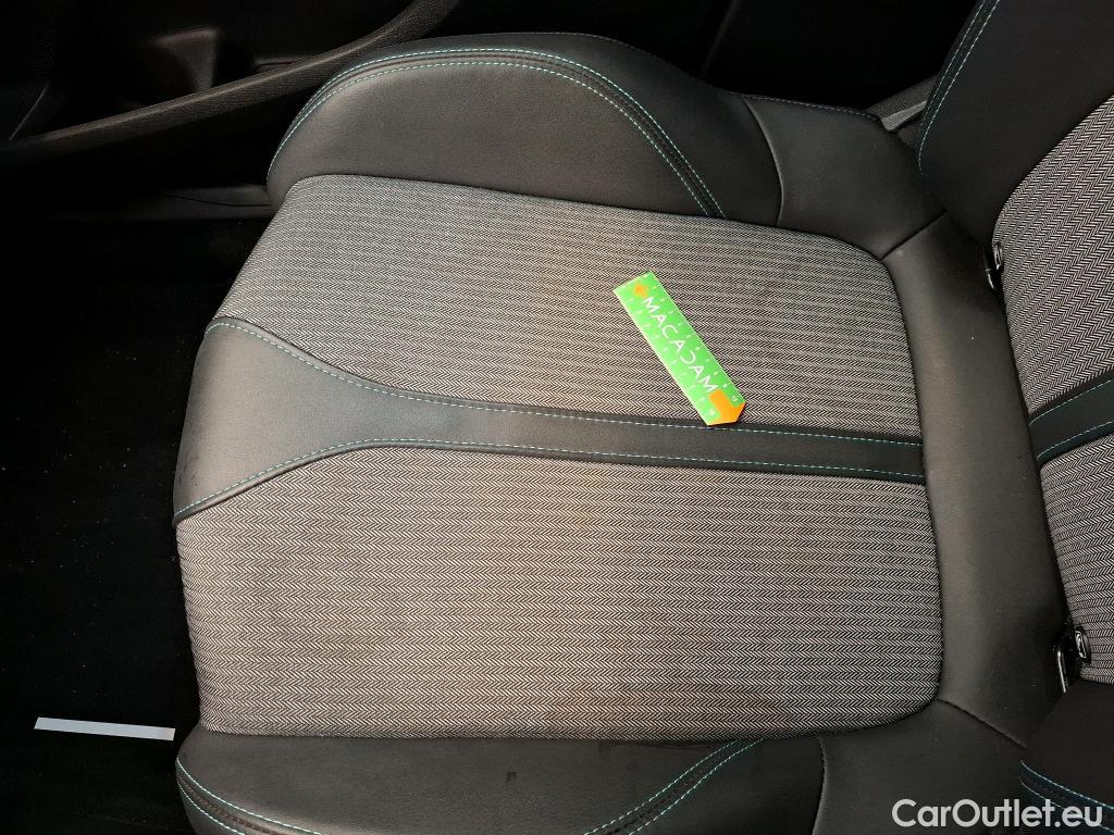  Peugeot  3008  II Allure Pack 1.2 PureTech 130CV BVA8 E6d #16