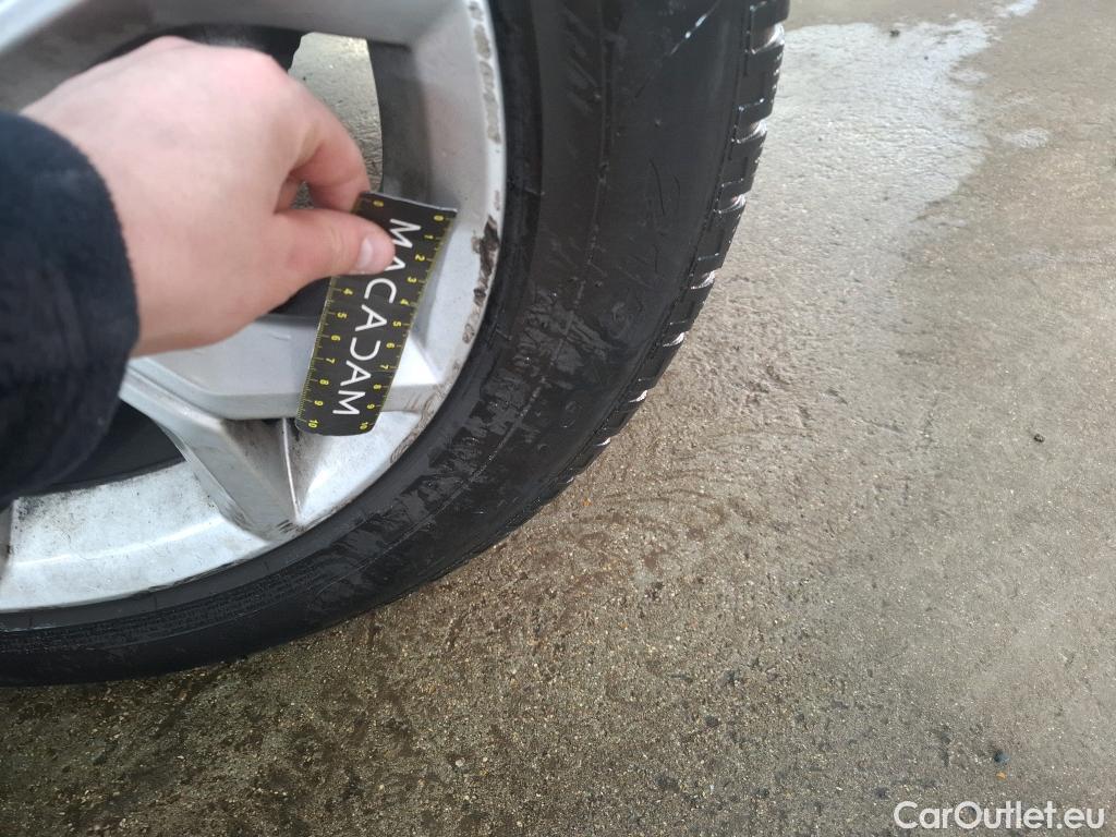  Nissan  Juke NISSAN  / 2019 / 5P / Crossover DIG-T 114 DCT Business+ #6