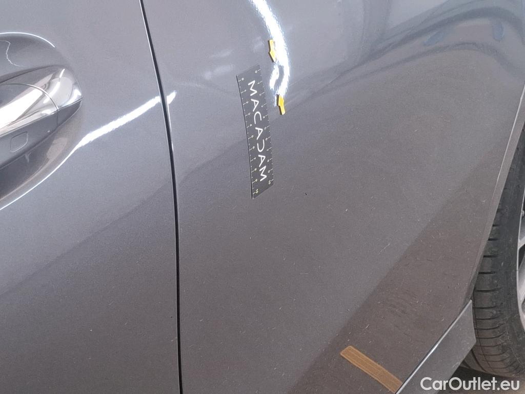  Mercedes  A-Klasse MERCEDES-BENZ Classe A Berline / 2018 / 4P / Berline A 250 e AMG Line 8G-DCT #41