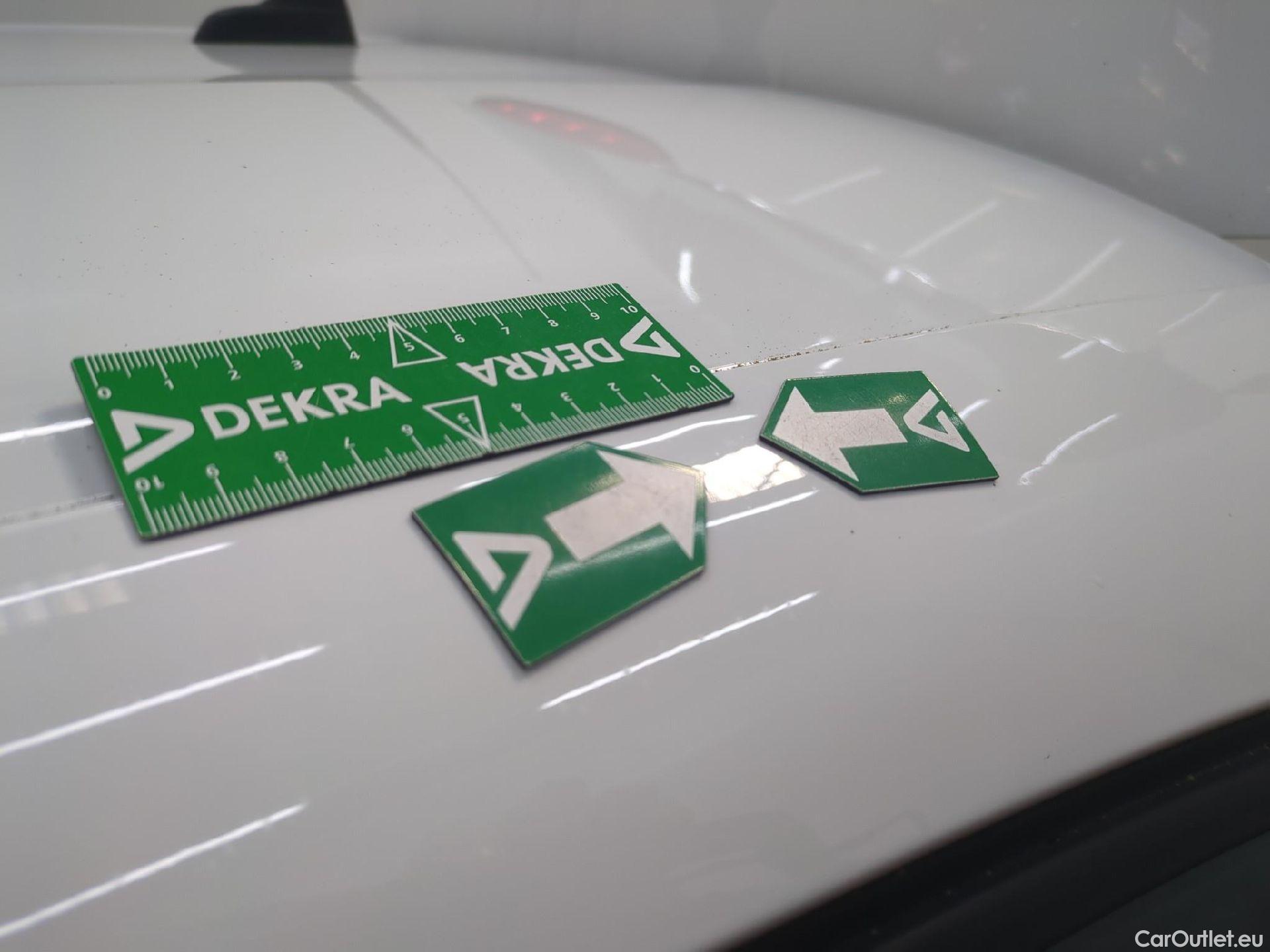  Peugeot  208  Affaire Premium Pack 1.2 80CV BVM5 E6dT #8